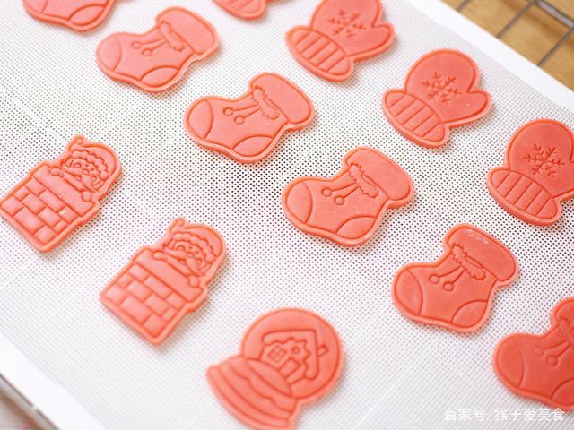 教你轻松做出平整不变形的饼干干货满满龙八国际娱乐网站超详细的圣诞饼干配方(图12)