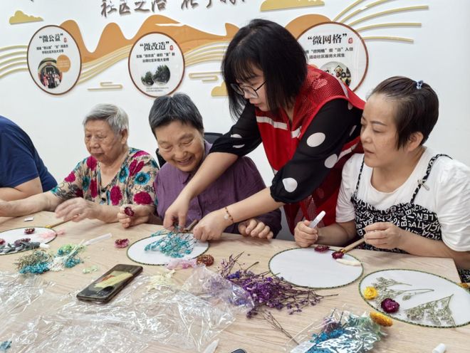 兴开展丰富多彩的七夕主题活动网络中国节·七夕｜重庆渝北回(图1)