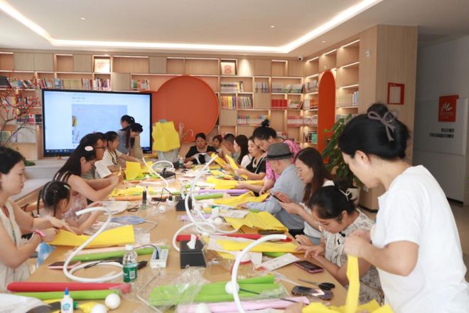 兴开展丰富多彩的七夕主题活动网络中国节·七夕｜重庆渝北回(图5)
